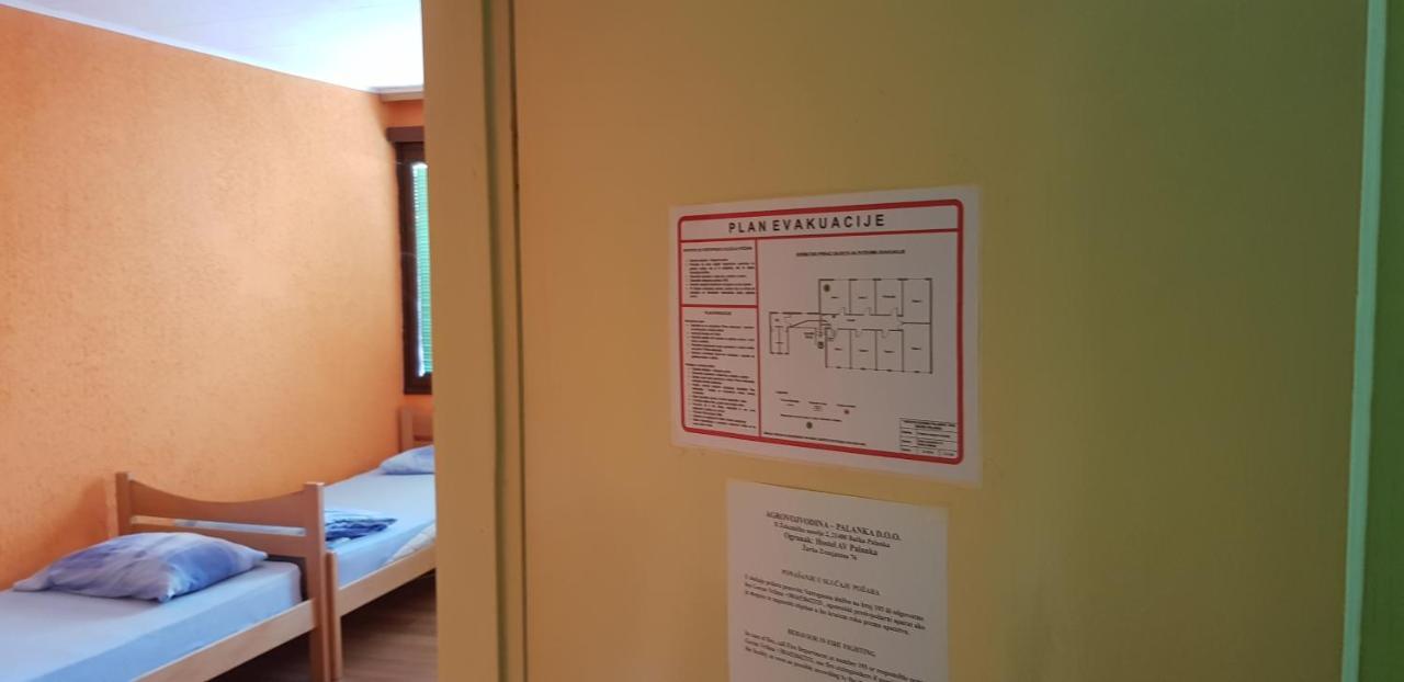 Hostel Av Palanka Екстер'єр фото